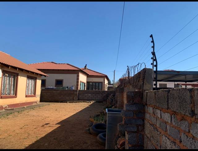 3 BEDROOM HOUSE FOR SALE IN BERGSIG